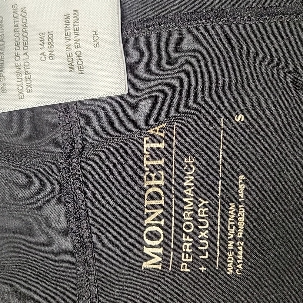 Under Armour Women's Dark Blue Athletic Shorts - Picture 4 of 6